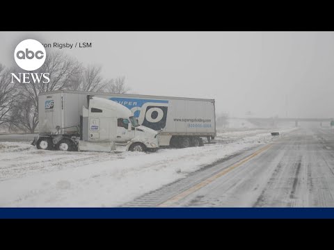 Dangerous storms, fog complicate holiday travel in Northeast