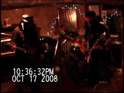 VINTAGE SLEEPER CELL UNRELEASED - Live at practice &amp;quot;Return of the Queen&amp;quot; !