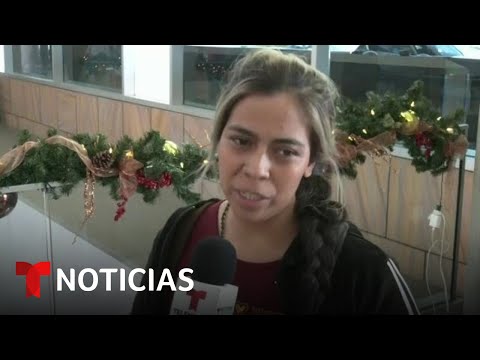 Migrantes llegan a aeropuerto de Tucson tras proceso | Noticias Telemundo