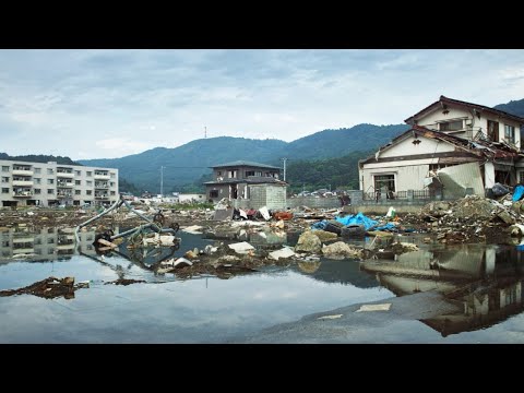 Horror footage emerges of 7.6 magnitude earthquake hitting Japan