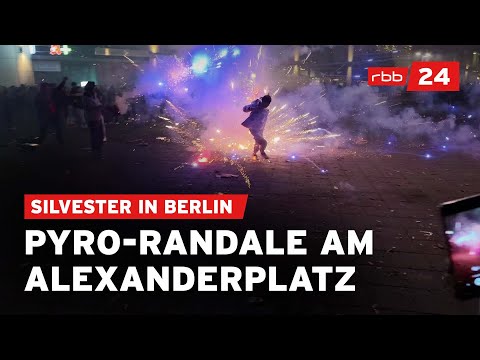 Silvester-Bilanz in Berlin: 54 verletzte Polizisten und 390 Festnahmen