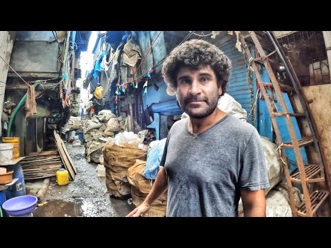 A VIDA DENTRO DA MAIOR FAVELA DA &Iacute;NDIA