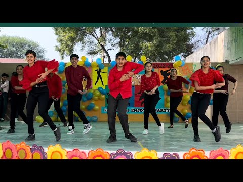 Farewell Dance Performance | Papa kehte hain bada naam karega | Apna har Din Aisa jiyo | 