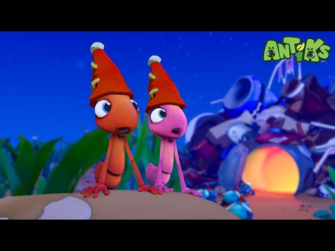 Joey &amp; Boo's Sneaky Christmas Party Adventure 🐜🎄| Antiks | Animals And Creatures In Hindi हिन्दी