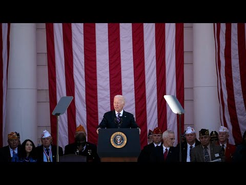 Biden pays tribute at Arlington during Veteran's Day