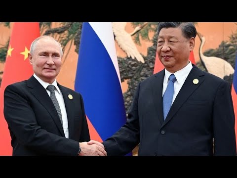 Face &agrave; Vladimir Poutine, Xi Jinping salue la confiance &quot;croissante&quot; entre P&eacute;kin et Moscou