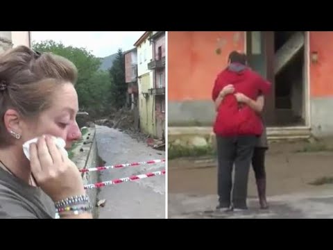 La disperazione dopo l&rsquo;alluvione a Cantiano, gli abitanti: &laquo;Abbiamo perso tutto, non si pu&ograve;...