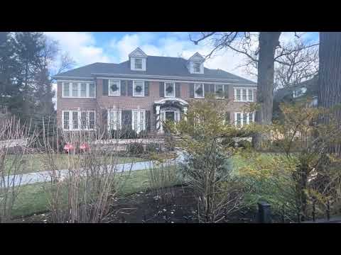 Visiting the Home Alone House in Winnetka, IL **Amazing!!!**