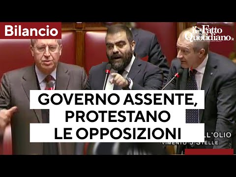 Governo assente, il centrodestra diserta: lavori della Manovra in ritardo. Protestano le opposizioni