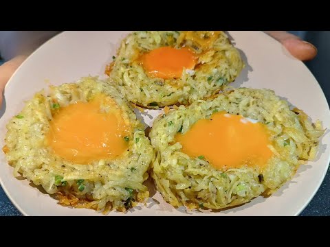 Simple breakfast recipe | just pour Eggs on Grated Potatoes,it's so delicious