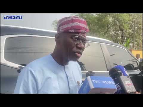 WATCH: Sanwo-Olu Visits Akeredolu's House In Ibadan, Condoles With Family