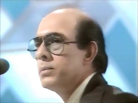 (BBC 5 of 6) TALAT MAHMOOD sings Meri Yaad Men MADHOSH at BBC's  Pebble  Mill Studios