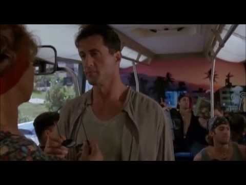 L'expert (Miami) - Stallone dans le bus