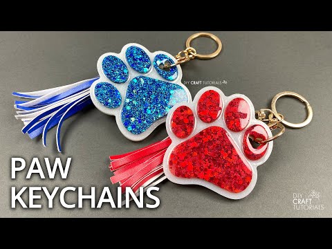 THE CUTEST RESIN PAW PRINT KEYCHAINS! WATCH ME RESIN