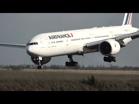 777 Storm Landing Goes Wrong