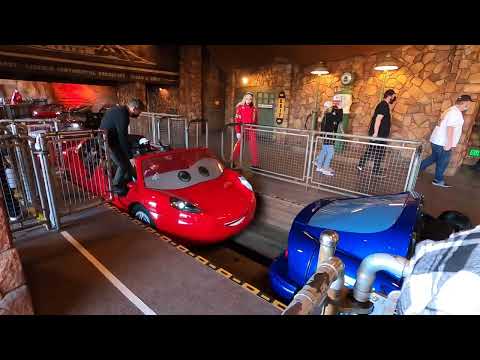 DISNEY CALIFORNIA ADVENTURE LIGHTING MCQUEEN RADIATOR SPRINGS RACERS FULL RIDE