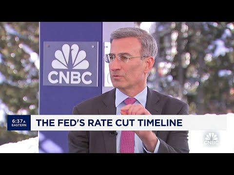 Lazard CEO Peter Orszag: The Fed likely won't cut rates until 'very late' 2024, early into 2025