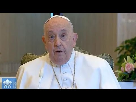 Papa Francesco all&amp;rsquo;Angelus: &amp;laquo;Non mi affaccio alla finestra per una infiammazione ai polmoni&amp;raquo;