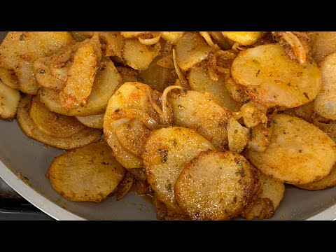 The Best Breakfast Skillet Potatoes and Onions (20 Minutes) | They are so Tasty!