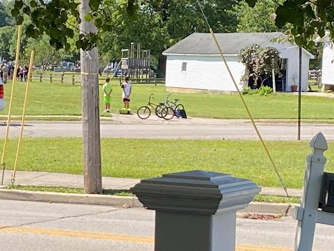 Photo of Indiana boys paying respects to military funeral draws nationwide praise