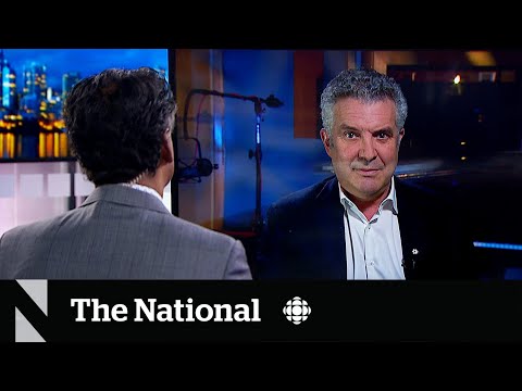 Comedian Rick Mercer answers 8 questions in 2 minutes