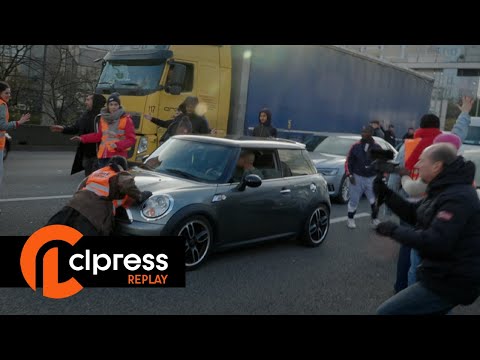 REPLAY - Le p&eacute;riph&eacute;rique bloqu&eacute; par les militants de &laquo;&nbsp;Derni&egrave;re R&eacute;novation&nbsp;&raquo;