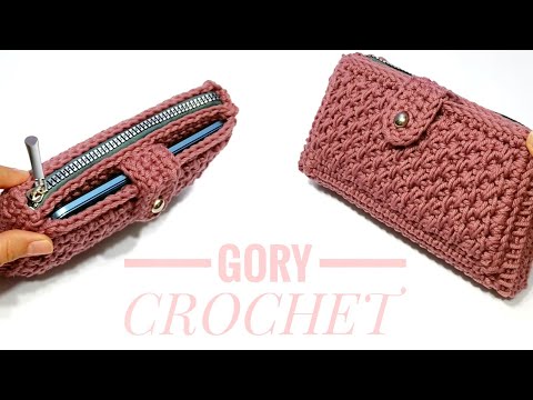 Crochet bag or wallet with a front pocket for the mobile