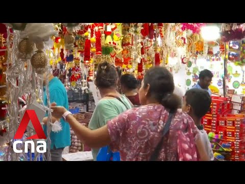 Shoppers flock to Little India for last-minute Deepavali shopping