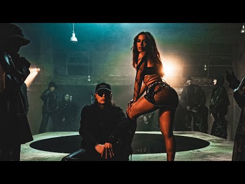 BELLAKEO (Video Oficial) - Peso Pluma, Anitta