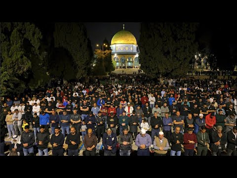 Palestine  : Wednesday 10th Jan Fajar Prayer Courtyard of Al AQSA Mosque