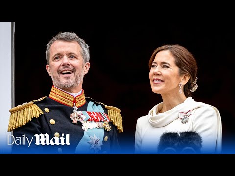 LIVE: King Frederik and Queen Mary visit Danish Parliament