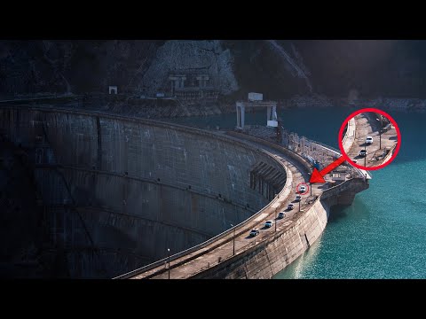 Massive Dam Failure Caught On Camera