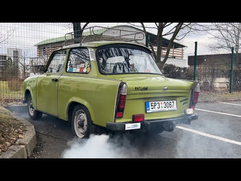 Trabant 601 1989 cold start after a month and sound 