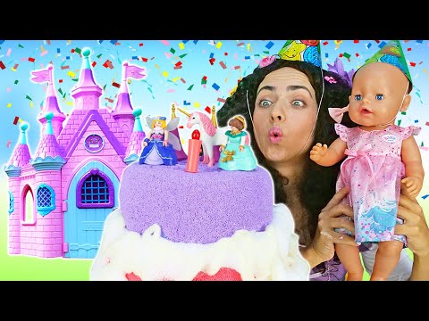 Baby Annabell doll &amp; Princesses pretend play cooking birthday cake for Baby Born doll.