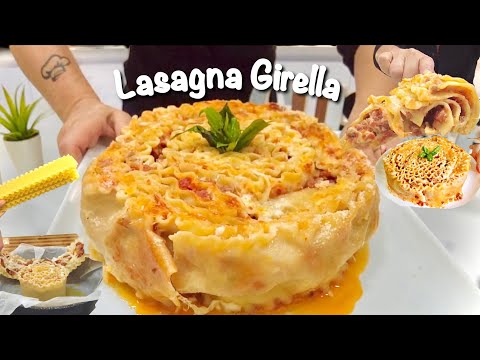 LASAGNA GIRELLA Italian dish with RAG&Ugrave; and BECHAMELLA Christmas recipe