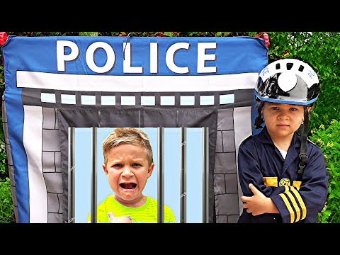 Diana and Roma Pretend Play Police