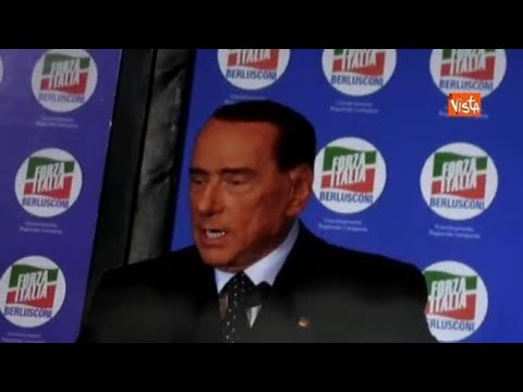 Quando Berlusconi nel 2017 raccont&amp;ograve; la barzelletta del suo incontro col Padreterno