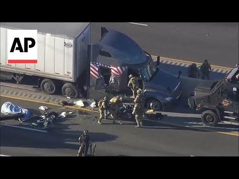 Texas highway truck chase ends with police pulling driver out