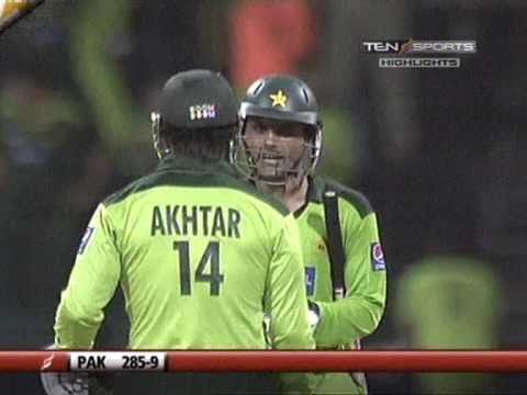 Abdul Razzaq 109 Off 72 Balls vs South Africa - HD