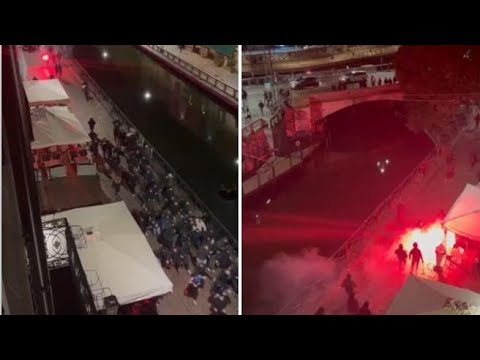 La carica degli ultr&amp;agrave; milanisti ai tifosi del Paris Saint Germain sui Navigli: il video