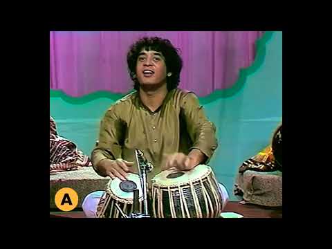 Ustad Zakir Hussain ~ 1985 Doordarshan Recital ~ HD