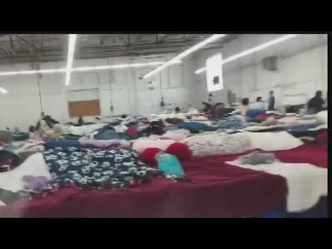 More sick migrants at Chicago shelter where a 5-year-old died