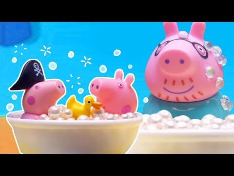 Peppa Pig Stop Motion: Peppa Pig's Bathtime in Her Wooden House | Family Kids Cartoon