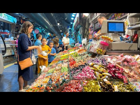 Musical and cheerful Jerusalem. Summer 2023. An evening walk