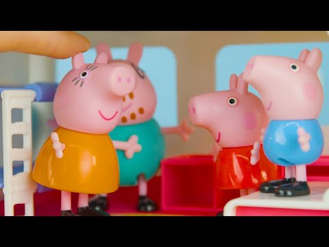 Inside Peppa Pig's New Motorhome 🚘 | Peppa Pig Toy Videos