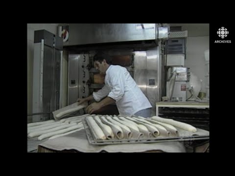 Une r&eacute;glementation sur la fabrication de la baguette de pain en France en 1993