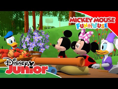 Mickey Mouse Funhouse: El Desfile de la Aventura | Disney Junior Oficial