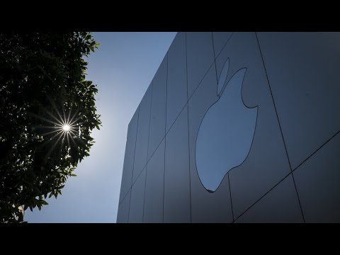 Apple, Tesla, AI, and More: Dan Ives&rsquo; 2024 Tech Outlook