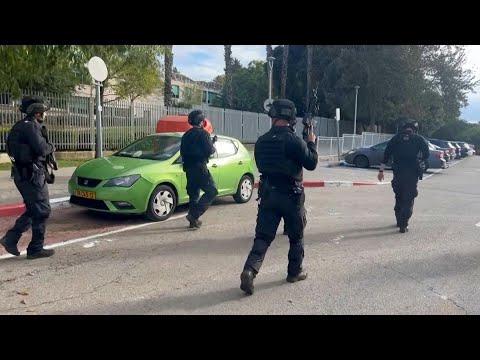 Isra&euml;l: les forces de s&eacute;curit&eacute; sur le lieu d'un attentat pr&eacute;sum&eacute; &agrave; la voiture-b&eacute;lier | AFP Images