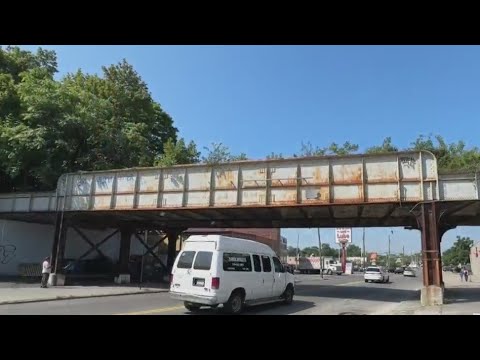 Plans move ahead for abandoned rail line in Queens